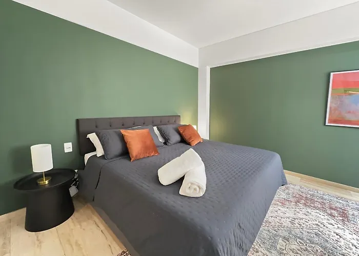 23-gh3 2 Bedroom 2.5 Baths Private Patio Roma Norte Apartment Mexico City