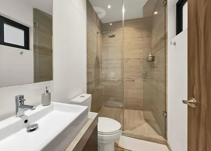 23-gh3 2 Bedroom 2.5 Baths Private Patio Roma Norte Apartment *